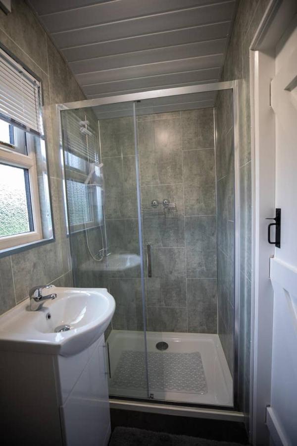 Shepherd Hut Bird Enniskillen, Fermanagh Εξωτερικό φωτογραφία