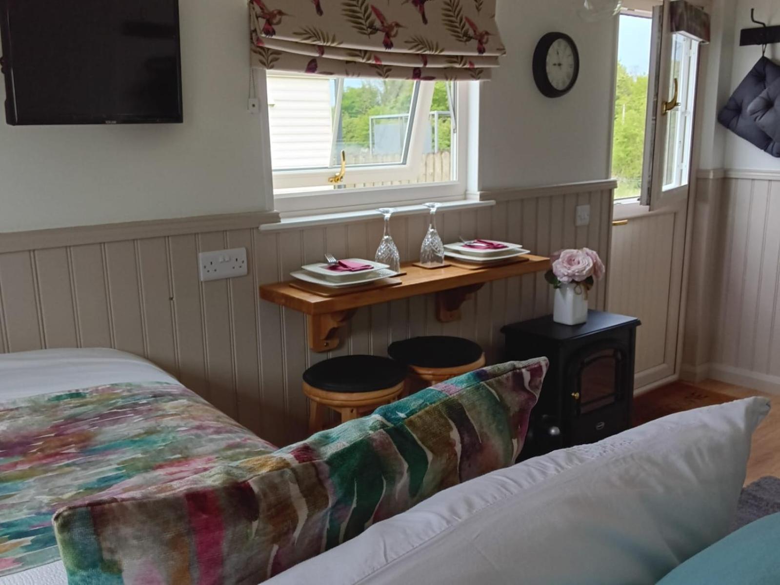 Shepherd Hut Bird Enniskillen, Fermanagh Εξωτερικό φωτογραφία